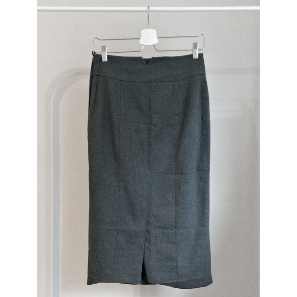 📌BOGO H&M Grey Madi Pencil Skirt - Picture 2 of 3